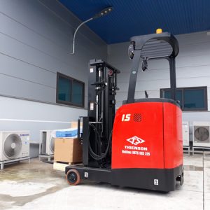 Những ưu điểm xe nâng điện đứng lái nhất định bạn phải biết