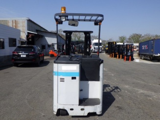 xe-nang-dien-dung-lai-unicarriers-1-5-tan-cu-2016 (3)